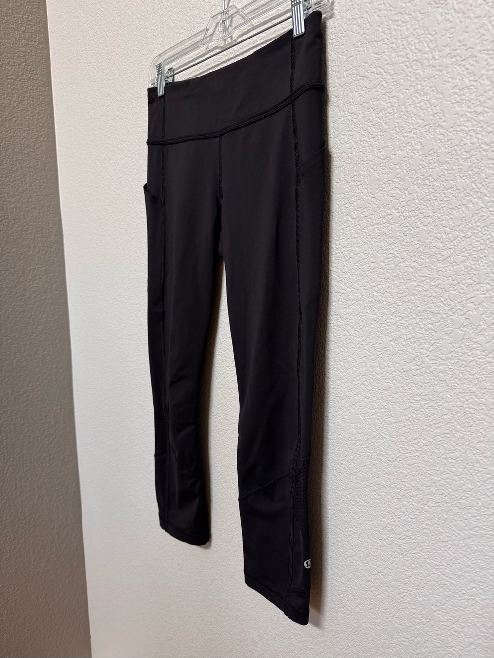 Lululemon Side Pocket Crop Legging Black Women’s 6 Outdoor Athleisure